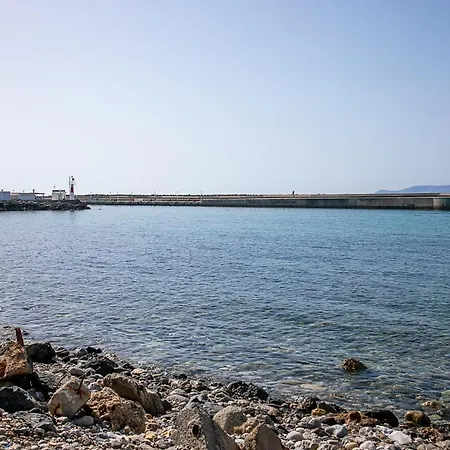 Rania Roof Terrace Sea View דירה *